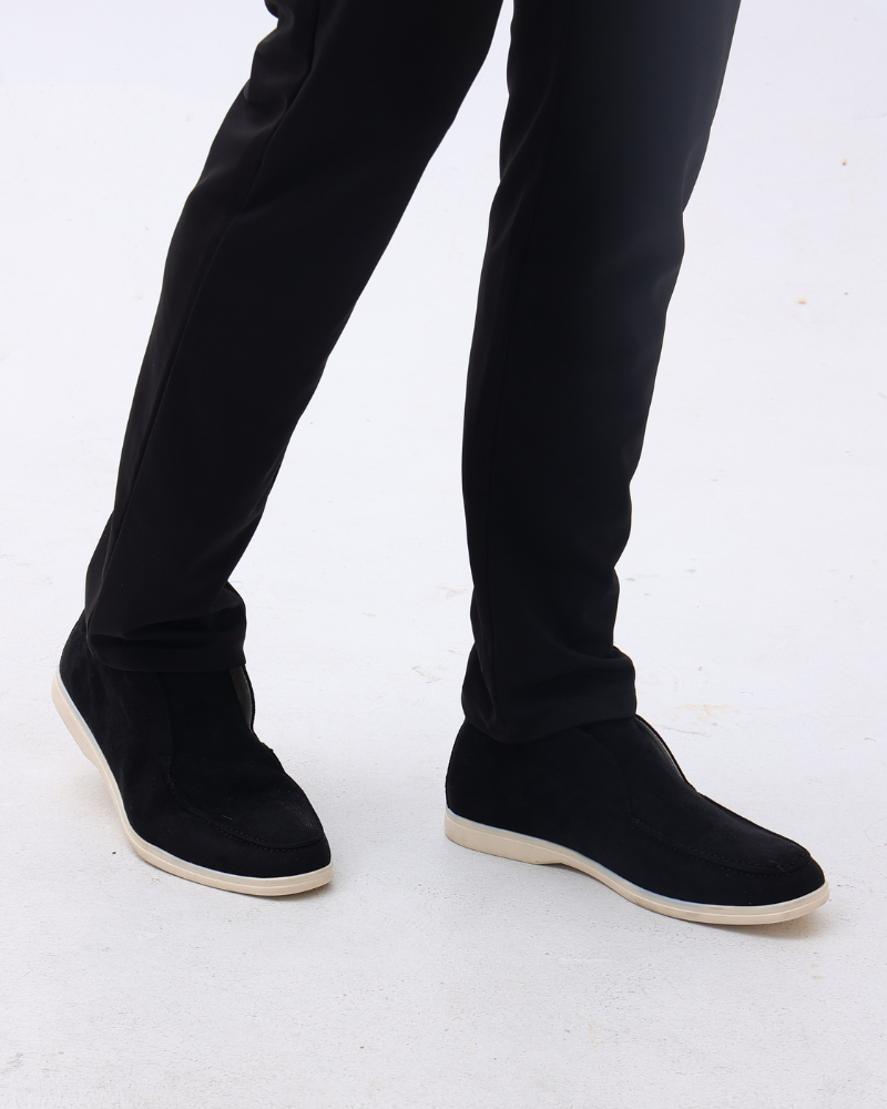 THE CLASSIC LOAFER