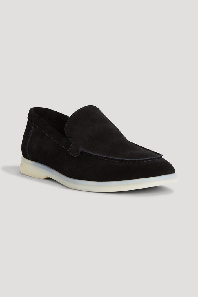 THE CLASSIC LOAFER