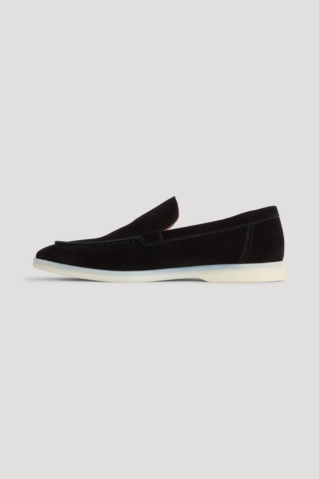 THE CLASSIC LOAFER